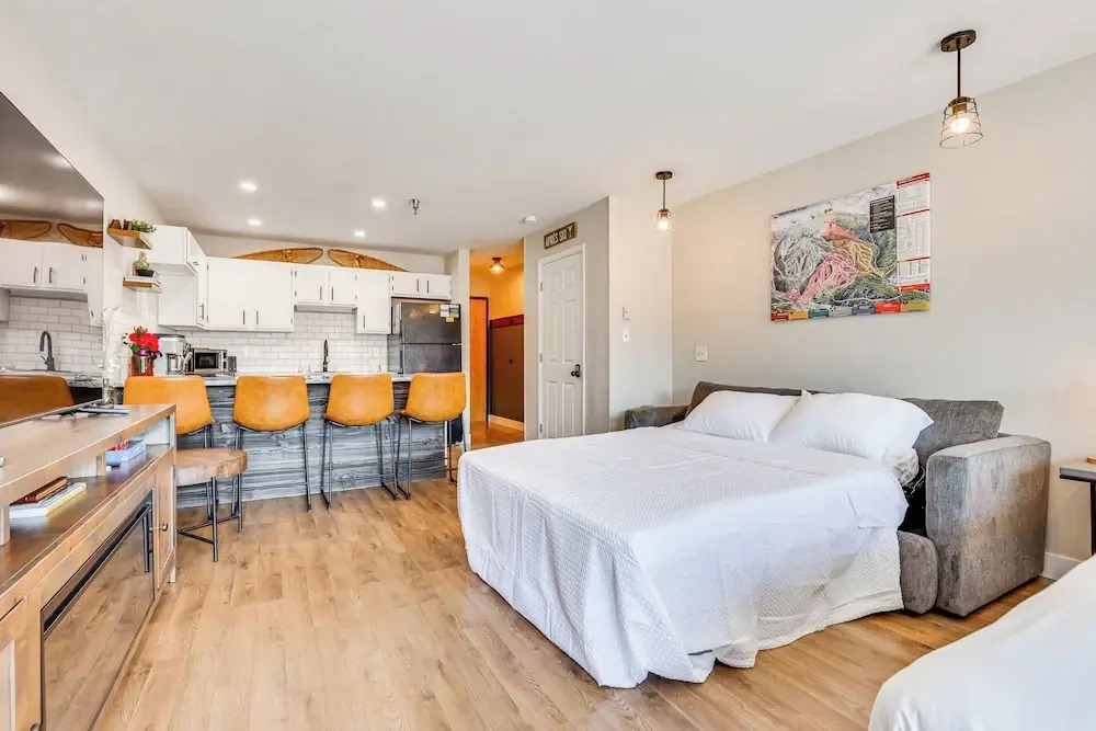 Walk to Dtwn: Winter Park Studio w/ Hot Tub Access