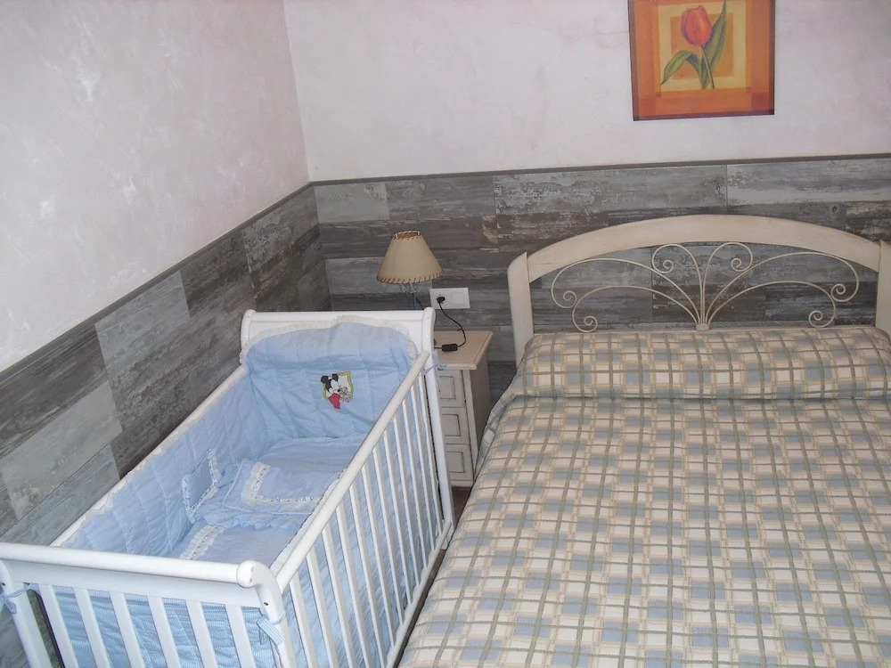 Cadiz 101737 3 Bedroom Holiday home By Mo Rentals