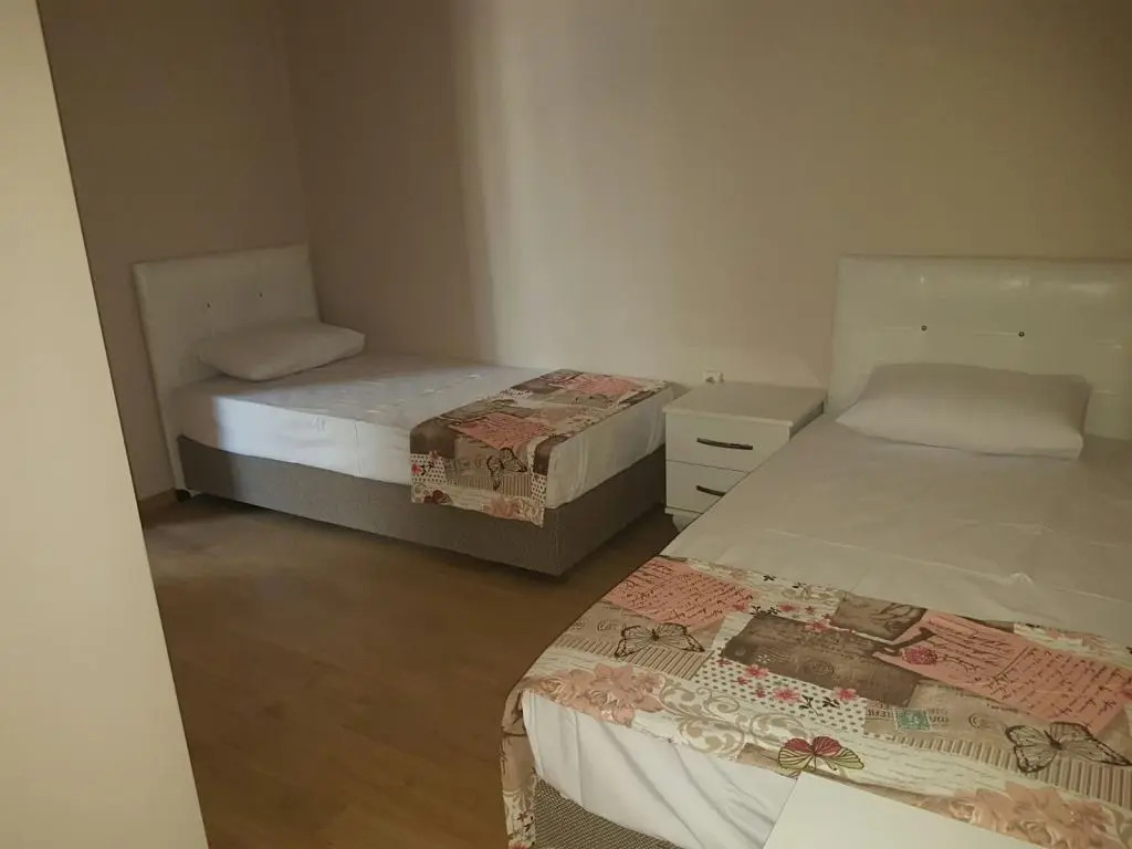 Midilli Otel Sarimsakli