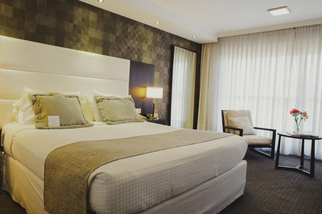After Hotel Montevideo