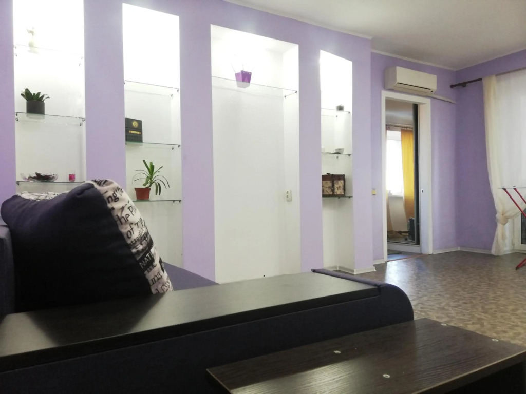 Apartments on Shmidta Street ( Ozerka)