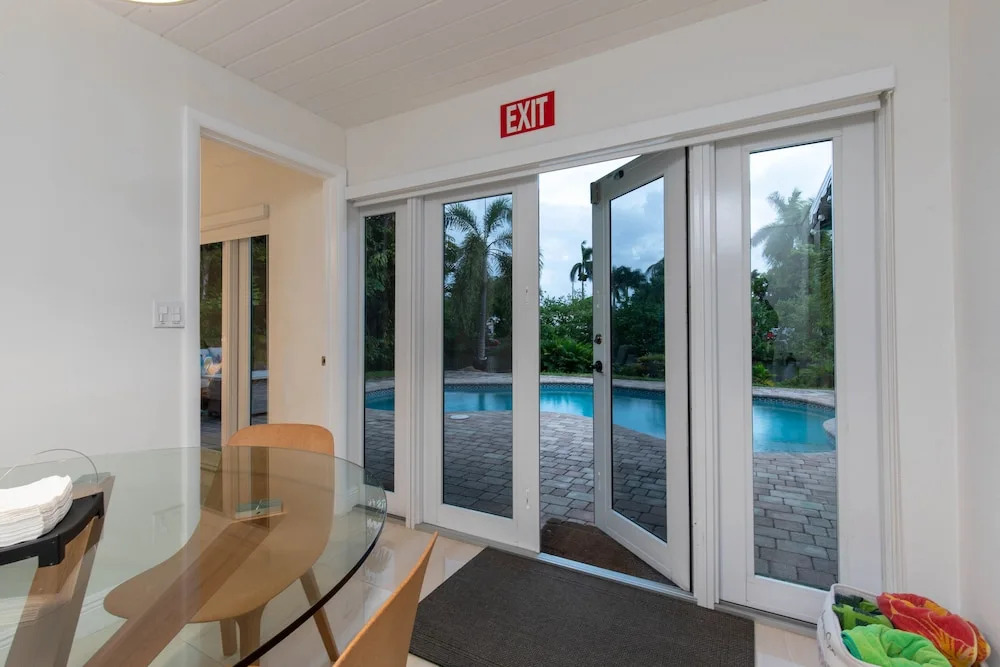 Stunning & Private 5 BDR Canal-front Home w/ Pool!