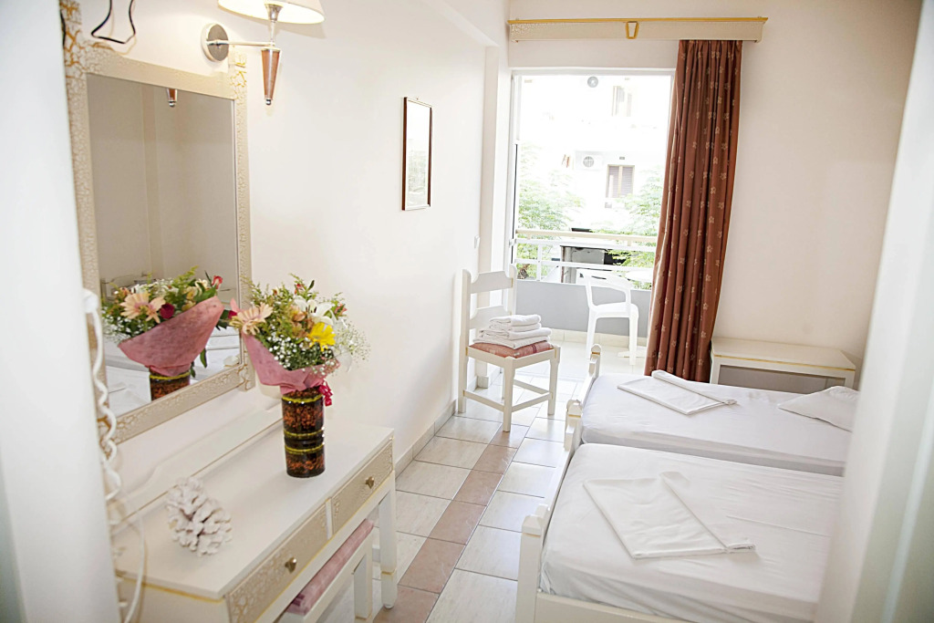 Theonia Hotel