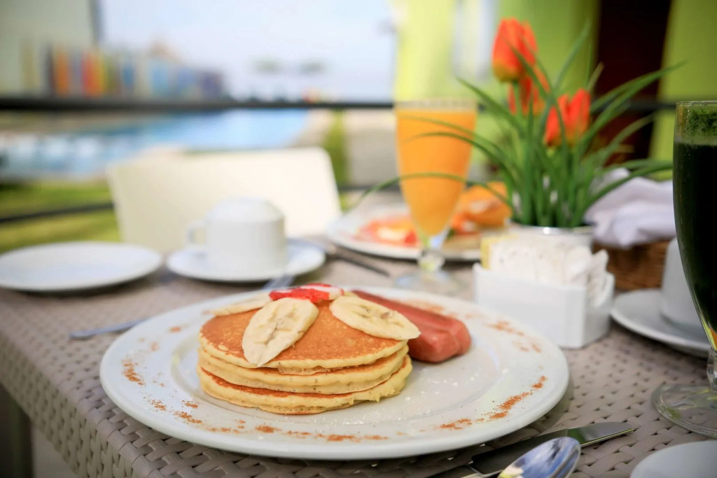 Garner Hotel Mazatlan Beach by IHG