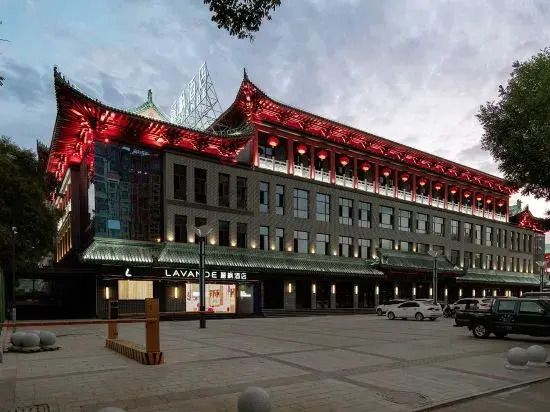 Lifeng Hotel (Pingliang Sports Park Baota Square Branch)
