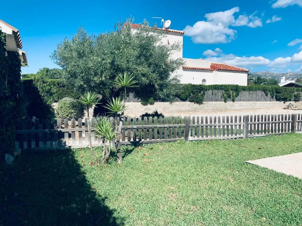 AME57 Preciosa Villa Con Piscina 10 pax