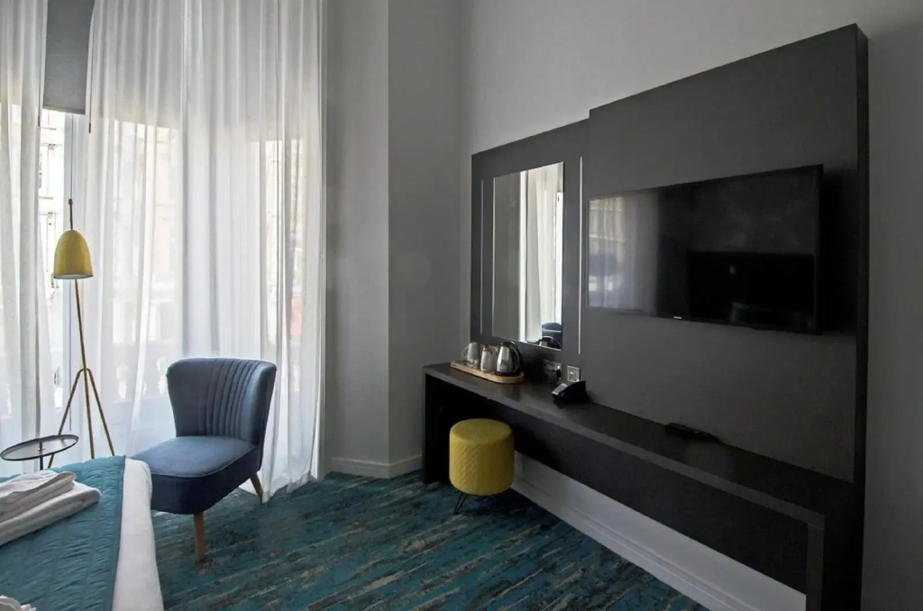 K Hotel Kensington