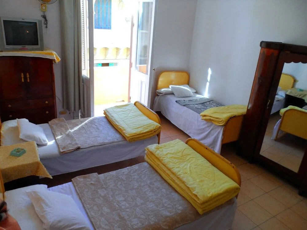 Triomphe Hostel