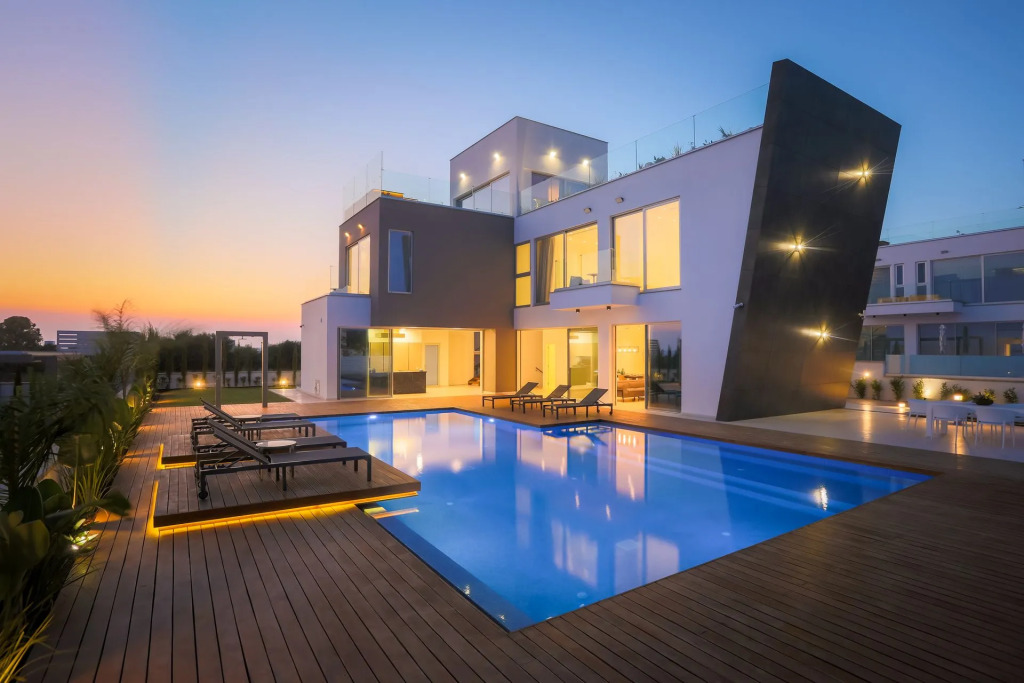 Cove Seaview Villas - Nautica