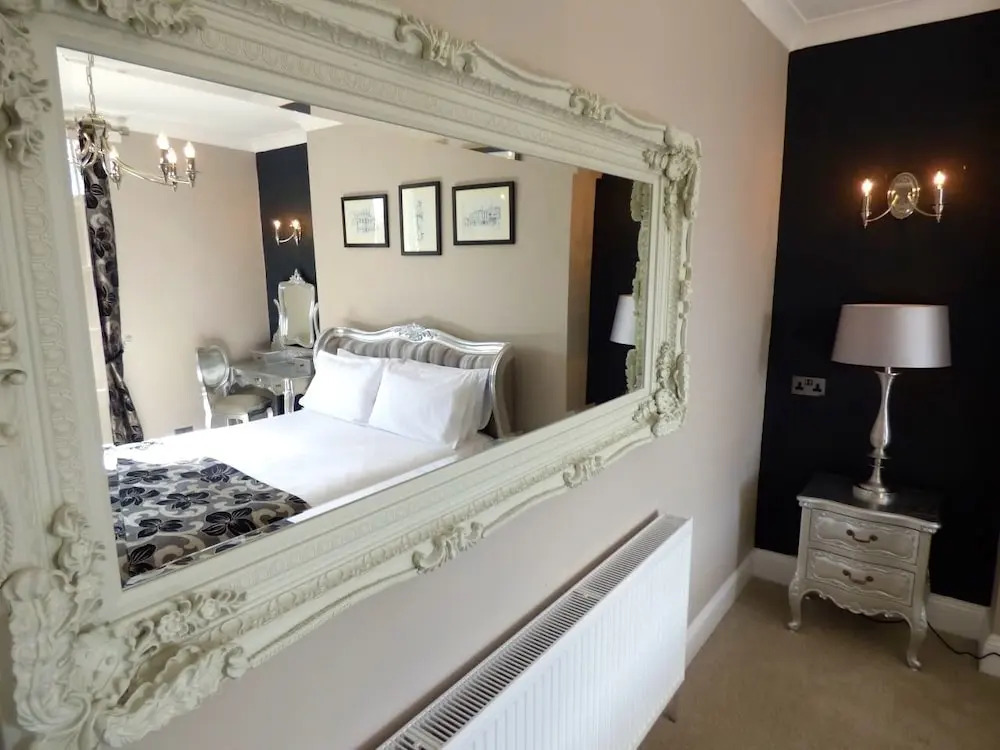 Tavistock House Hotel