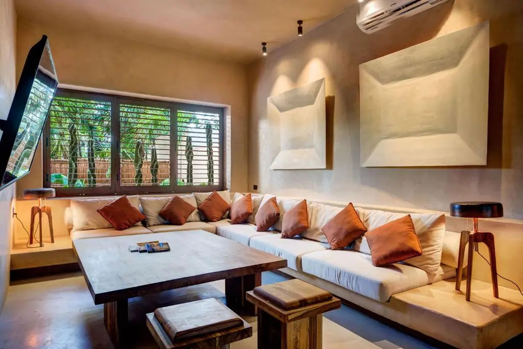 Privada Soliman Bay villa pets welcome