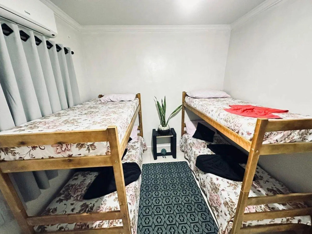 Pousada/ Quarto Com 2 Beliches Ideal Para Empresas
