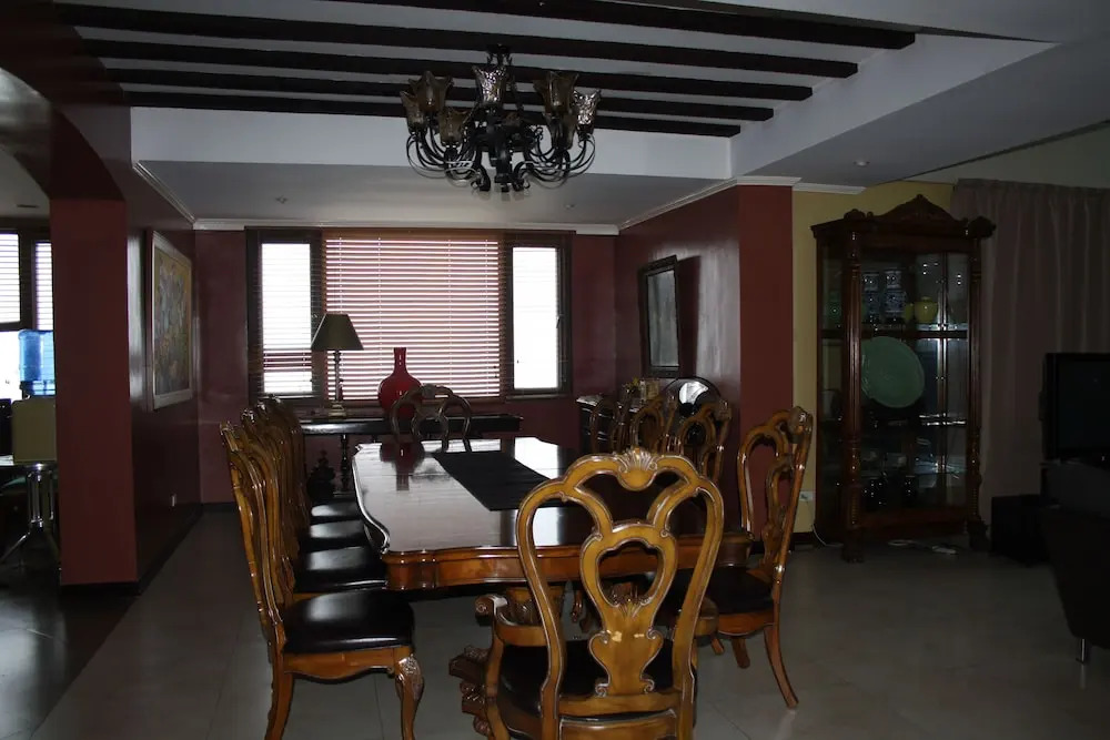 Tagaytay Home by StayHome Asia