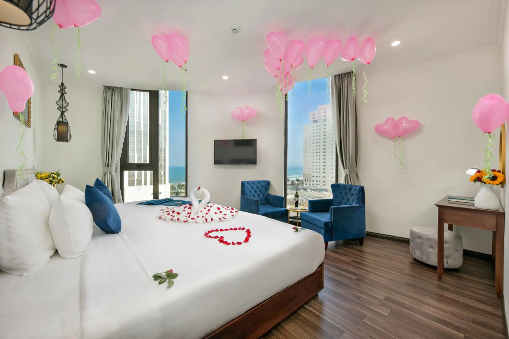 Menora Premium Da Nang
