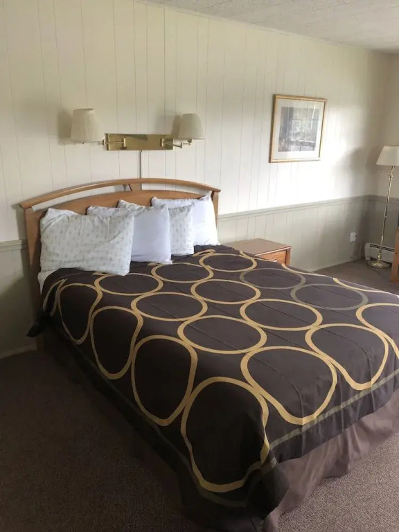 Evergreen Motel