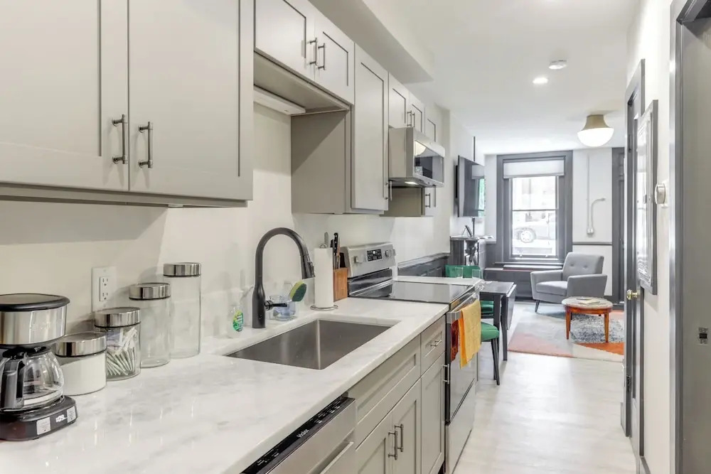 Cincy Apt 1 Mi to Findlay Market, 2 Mi to Downtown