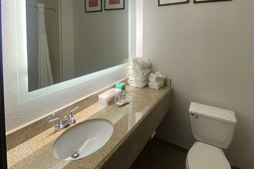 Spark by Hilton Round Rock