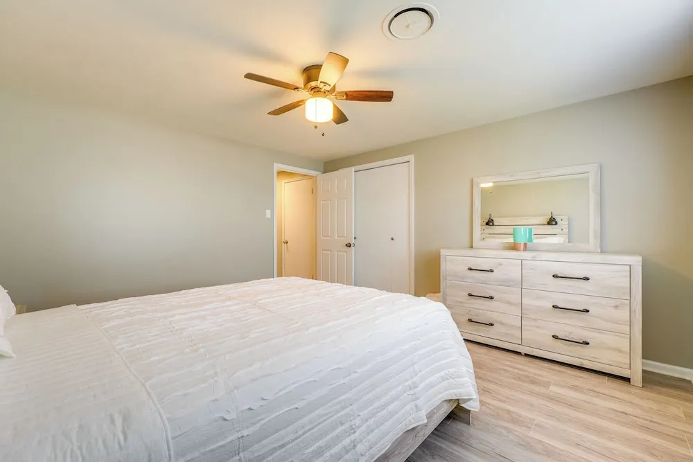 Memphis Vacation Rental - Walk to Graceland
