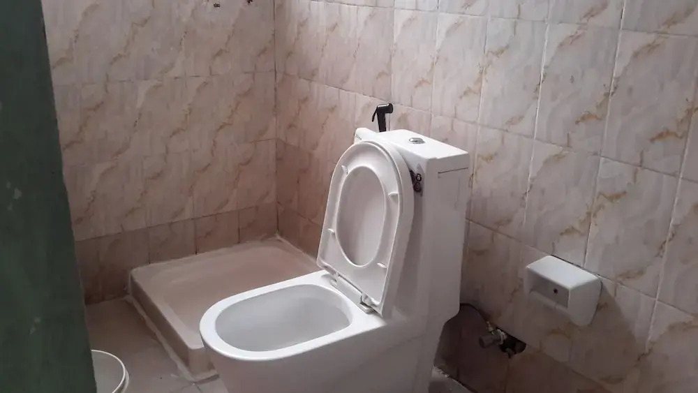 mELaT Guest House