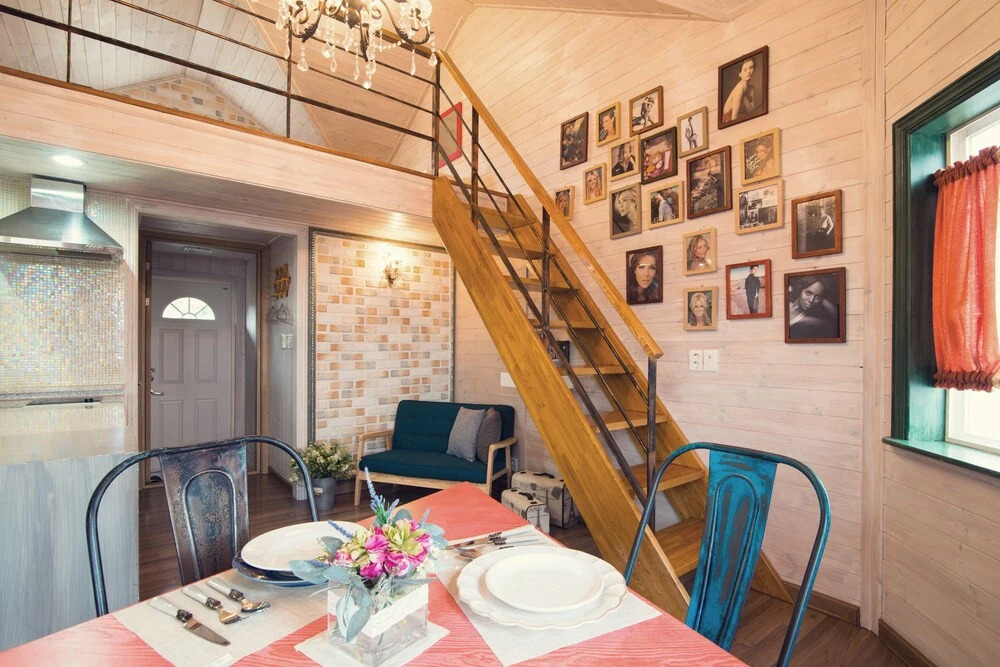 Albescent Poolvilla