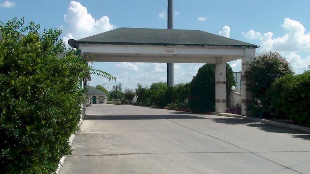 Safari Inn Motel