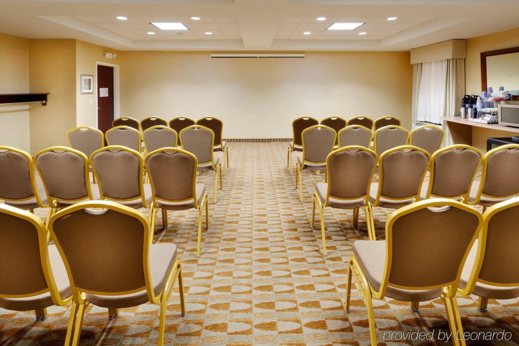 Holiday Inn Express Haskell-Wayne Area by IHG