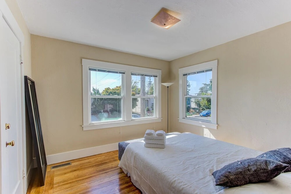 Woolsey Street - 2 Br Home