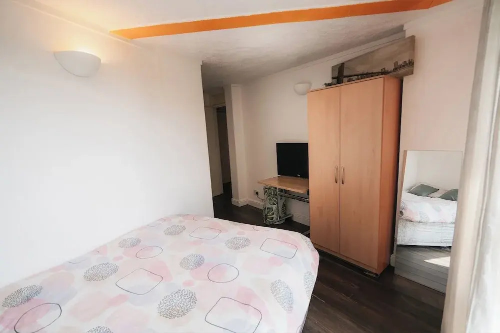 London Luxury Flat - Upper Whistler Walk