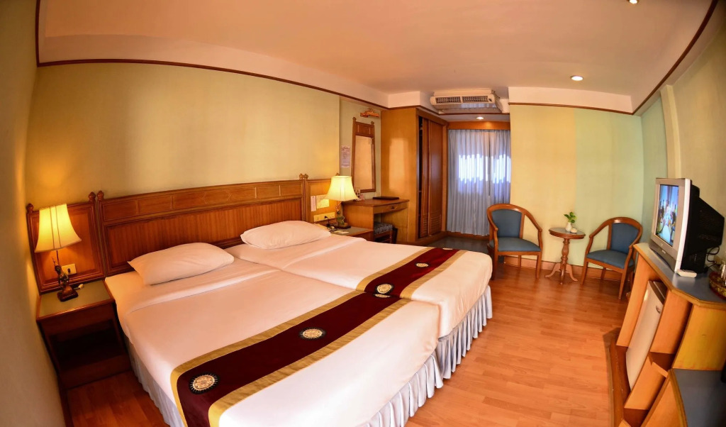 Silom Village Inn
