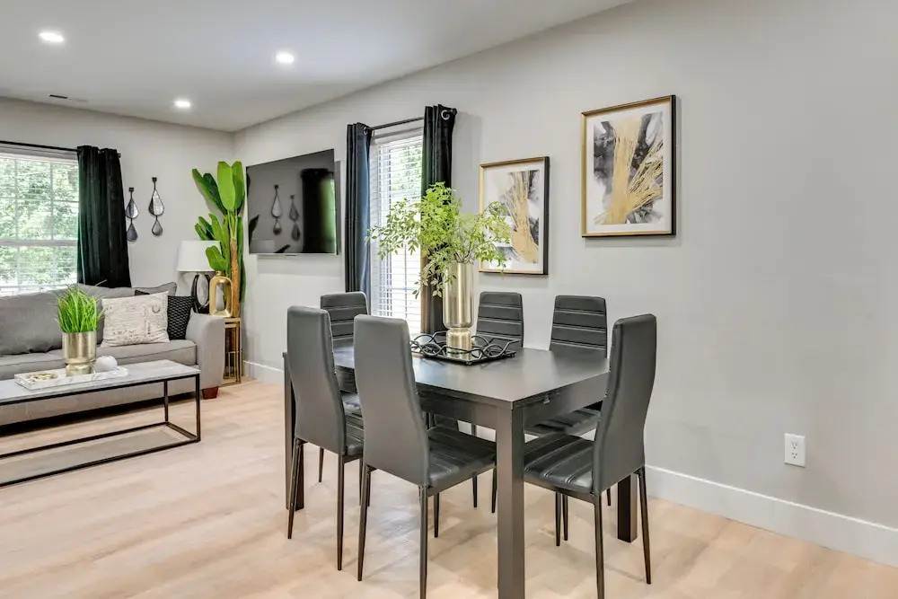 2 Mi to Uptown Charlotte: Family Home w/ Game Room