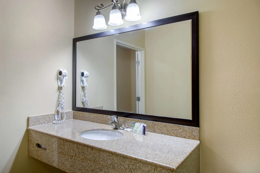 Sleep Inn & Suites Bakersfield North