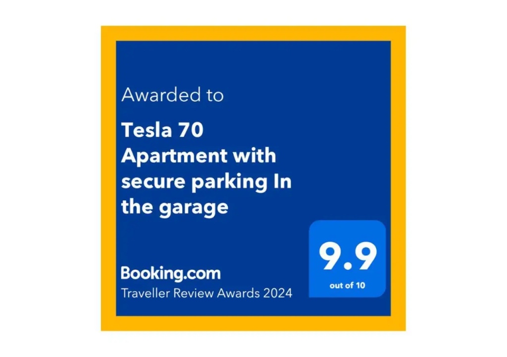 Tesla 70 Apartment