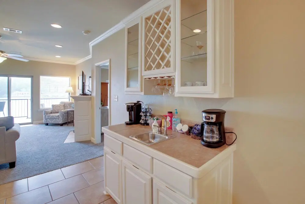 Pool & Lake Hamilton Access: Hot Springs Condo!