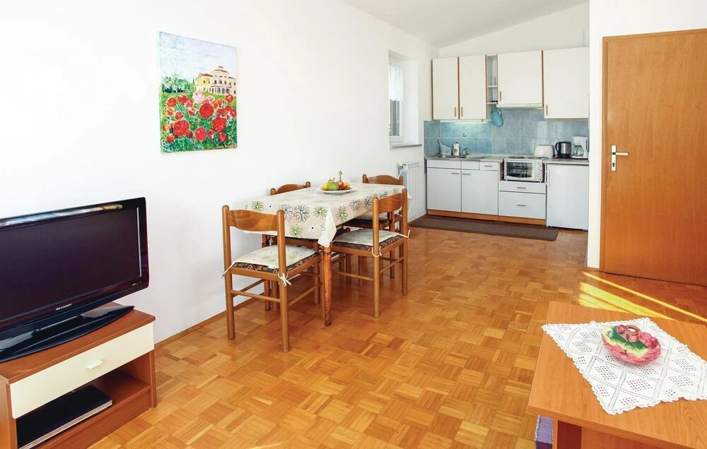 Nice Home in Portoroz With Wifi and 1 Bedrooms