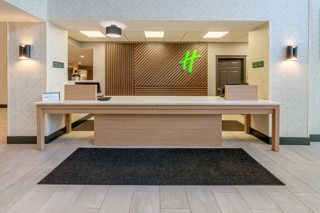 Holiday Inn & Suites Wausau-Rothschild by IHG