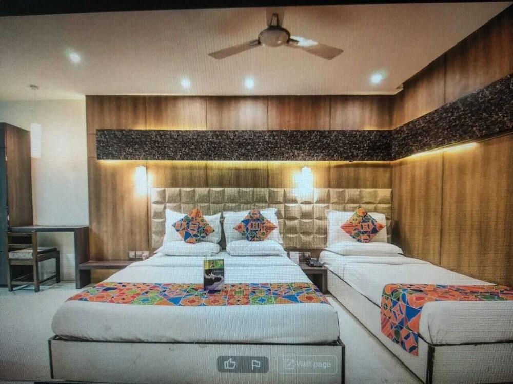 Anroute Stays South Tukoganj