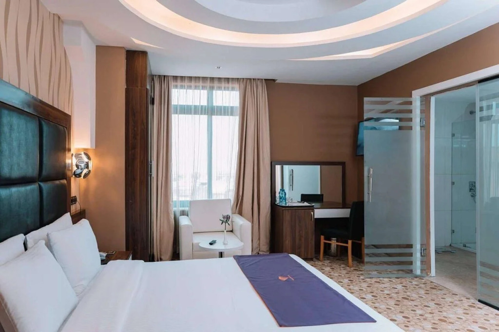 Diamond Hotel