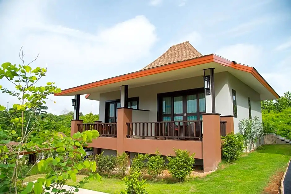 Poochommhok Resort