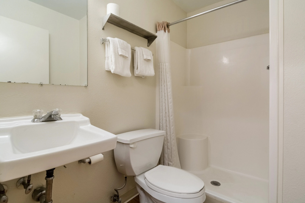 Crossland Economy Studios - Denver - Lakewood West