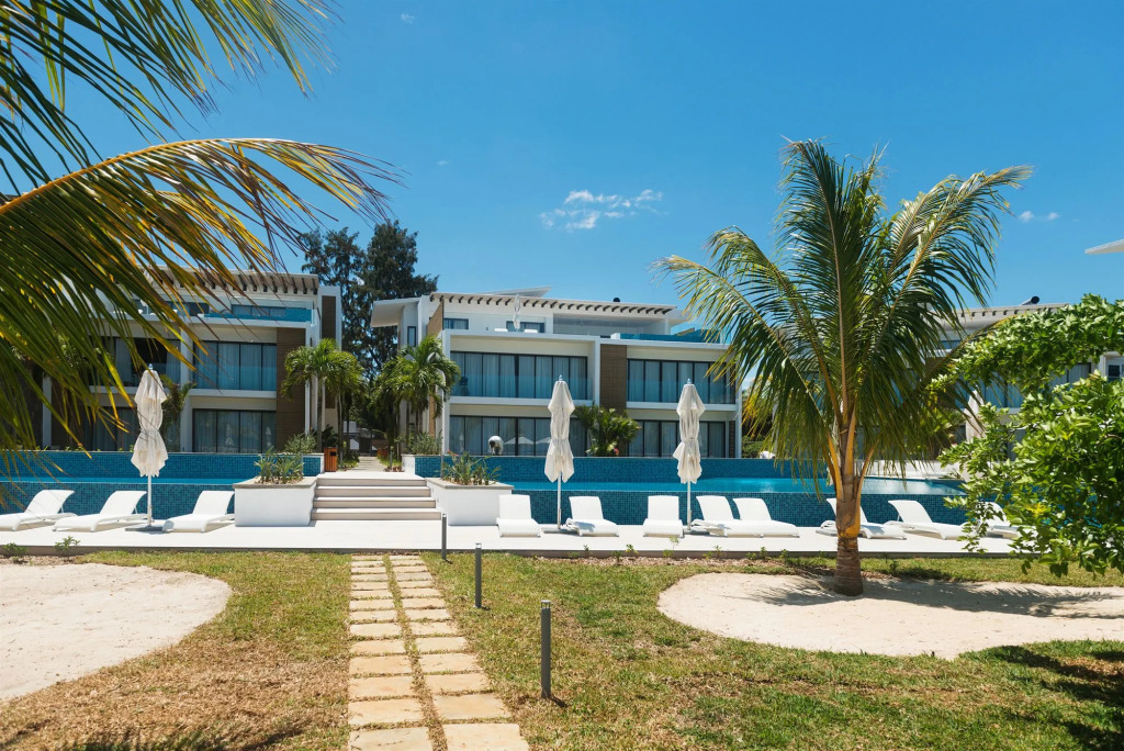 Cap Ouest by Horizon Holidays