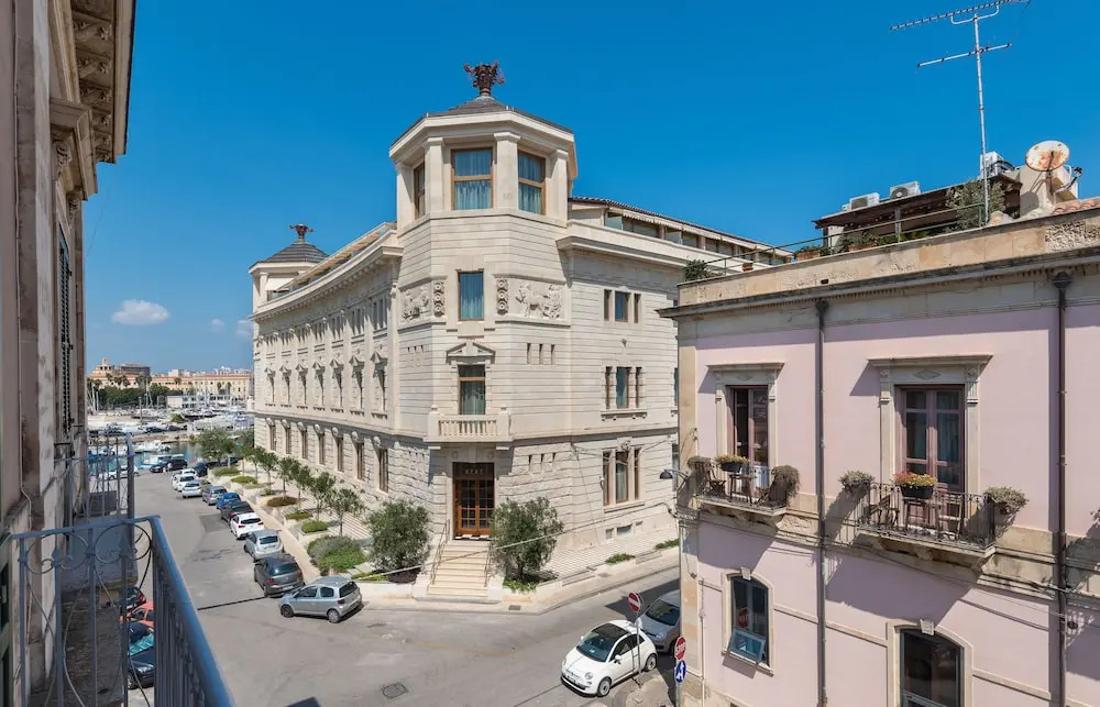 Riva Design Apartments by Wonderful Italy