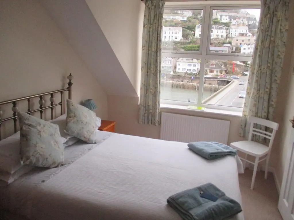 Bridgeside Guest House