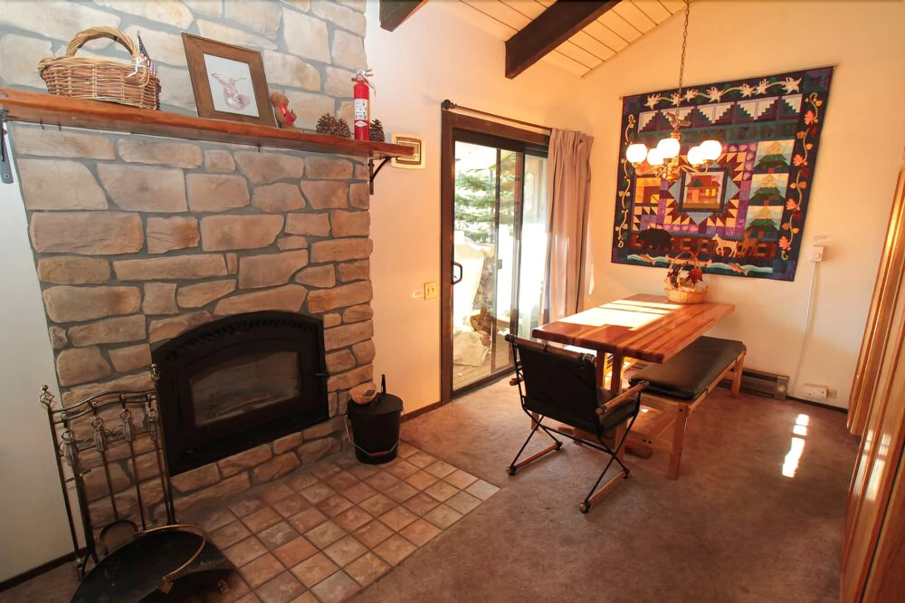 Discovery 4 #128 3 Bedrooms 2.5 Bathrooms Condo