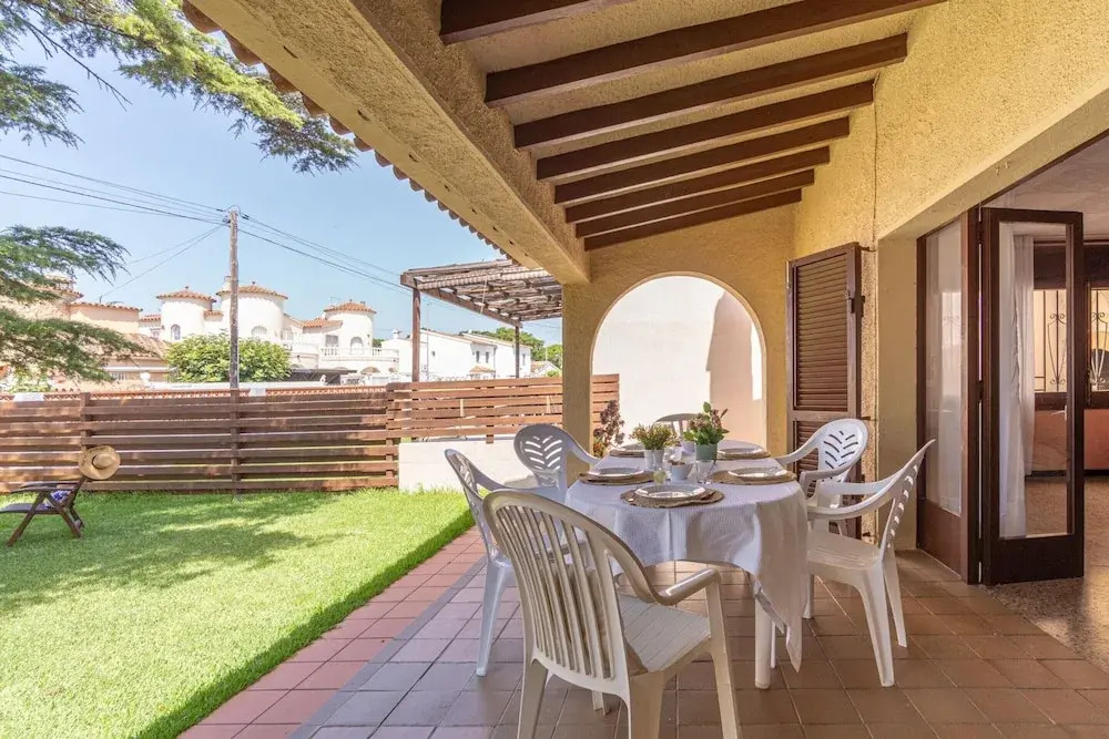 Relaxing Garden Villa - Ideal for Families