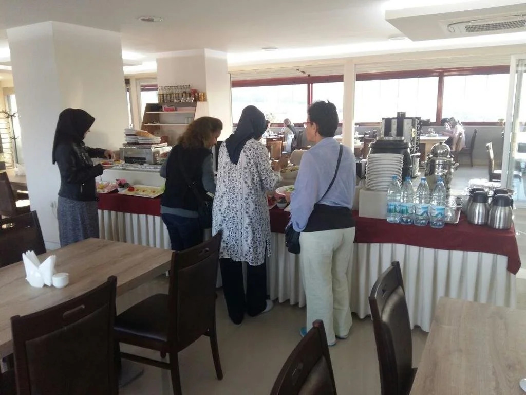 Umur Hotel