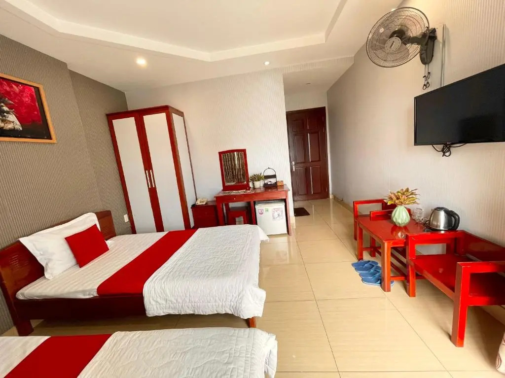 Quang Hoa Airport Hotel