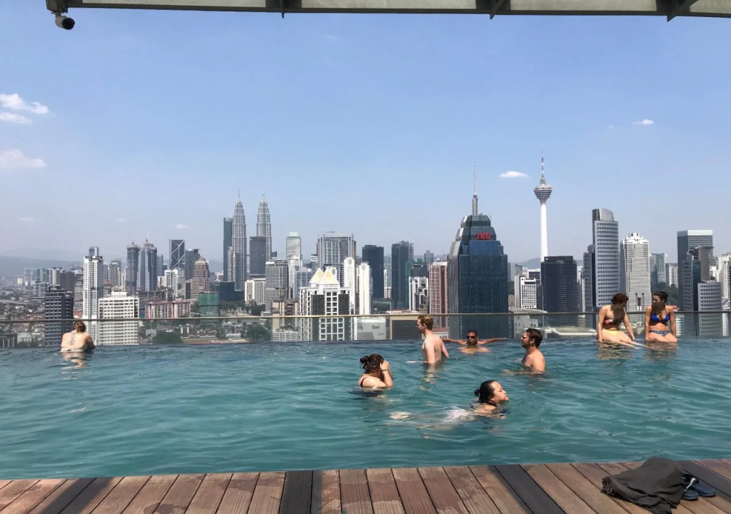 57 Sky Stay Residences Regalia KLCC