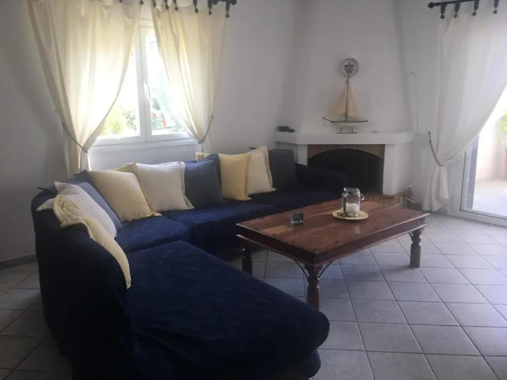 Beach house in Sounio 30' from Airport