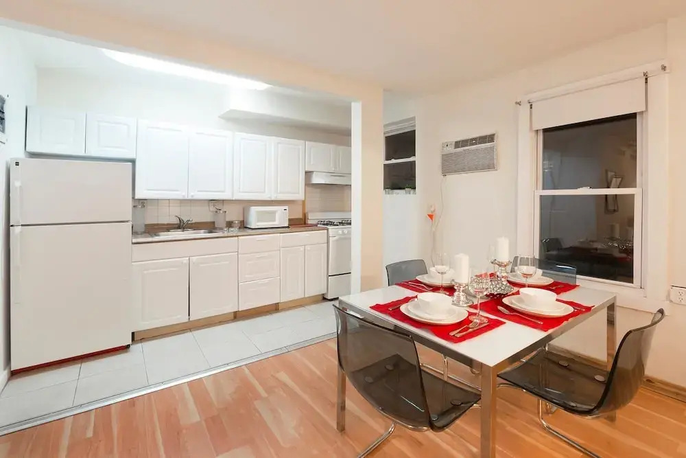 NY071 2 Bedroom Apartment By Senstay