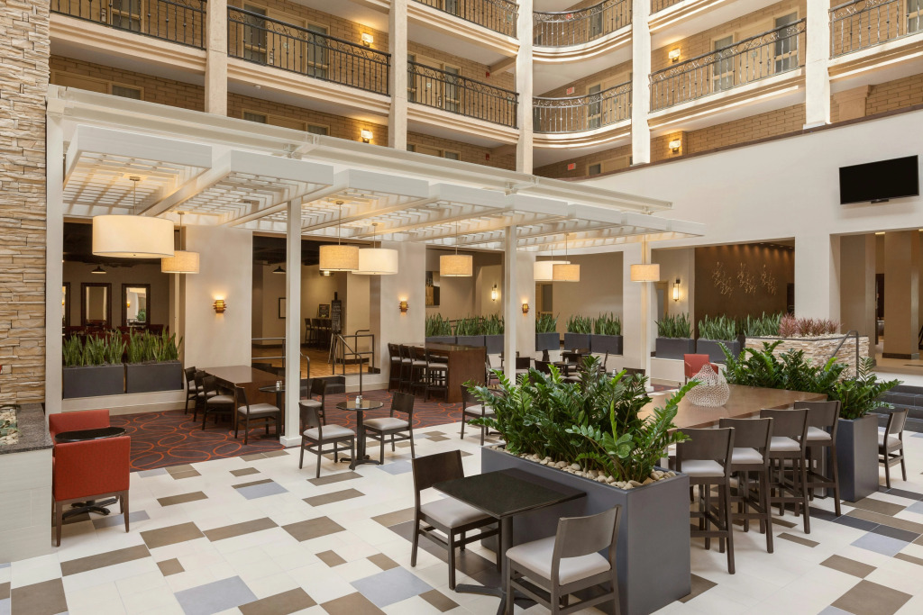 Embassy Suites Baton Rouge
